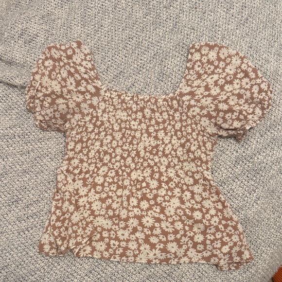 Paper Crane Tops - Paper Crane Floral Smocked Puff Sleeve Top XS – Brown & Cream Daisy Print